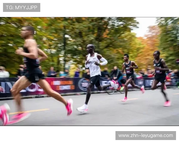 基普楚姆马拉松中段突然提速拉开集团