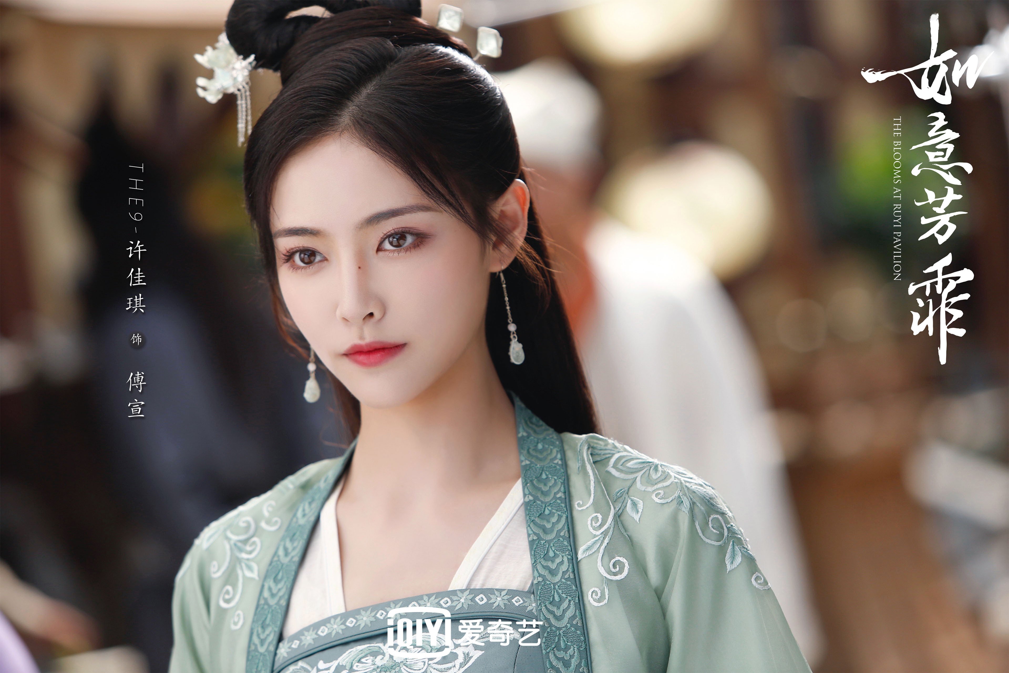 在阿拉伯国家举办的国际足球比赛成为焦点，展现区域足球发展，阿拉伯足球运动员